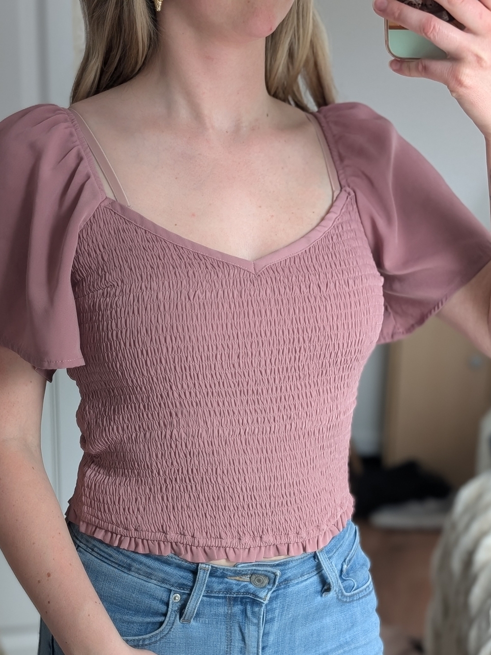 Amercrombie & Fitch Smocked Puff Sleeve Women's Top in Dusty Rose